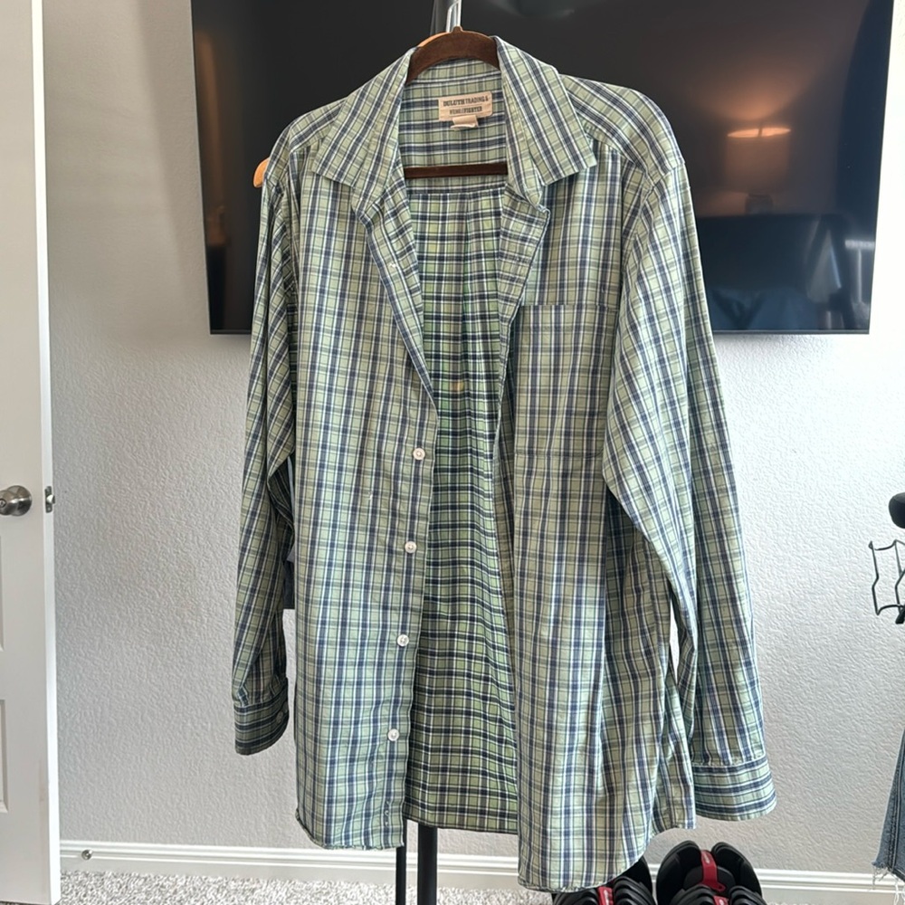 Men’s Large Duluth Trading Shirt